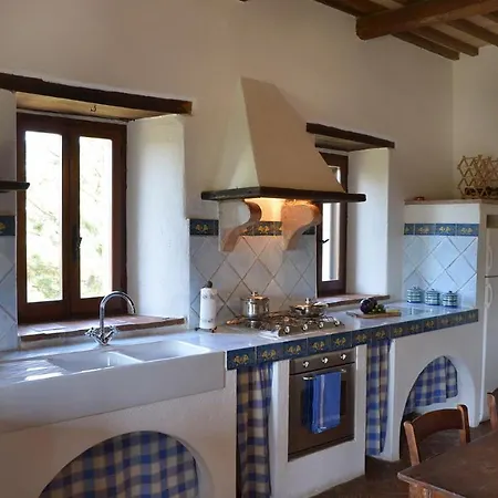 La Giurata 9, Emma Villas Umbertide